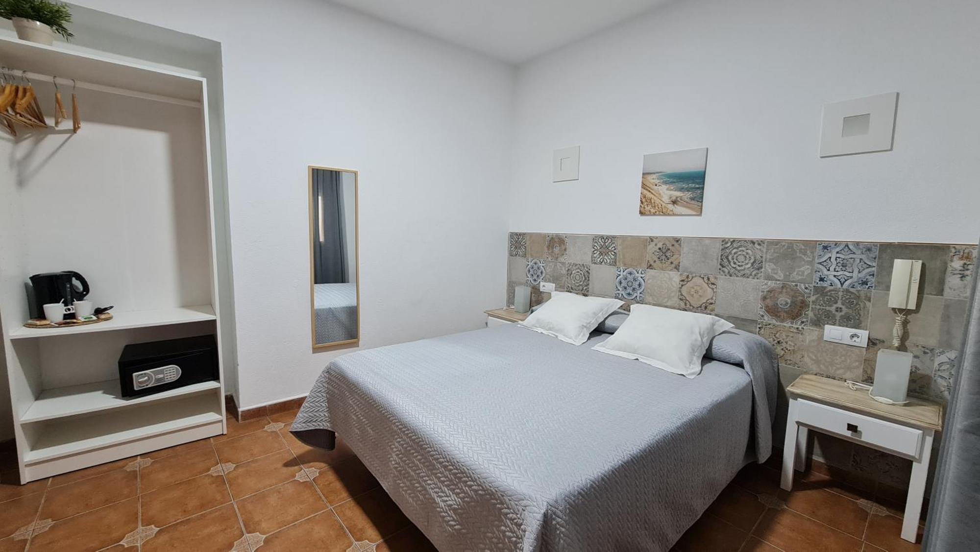 Hostal Canalejas Кадис Экстерьер фото